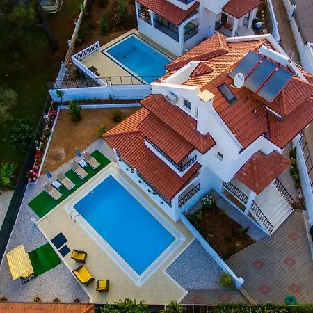 Sunday By Solo At Hisarönü Center Tatil Evi